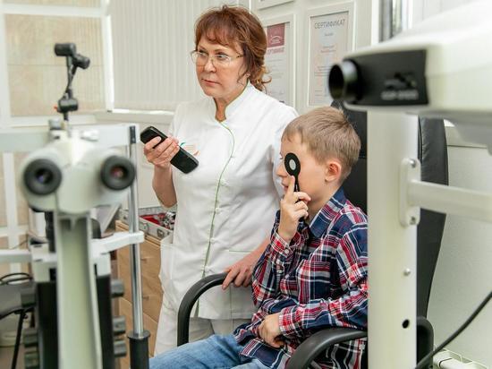 Каникулы с пользой: почему перед школой важно проверить зрение у ребёнка