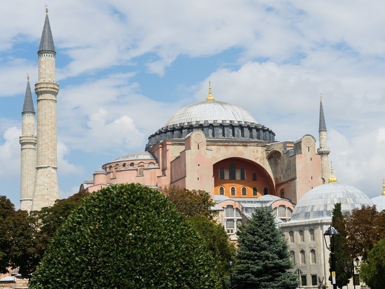 Афины обвинили Анкару в использовании собора «для удовлетворения внутренних политических интересов»