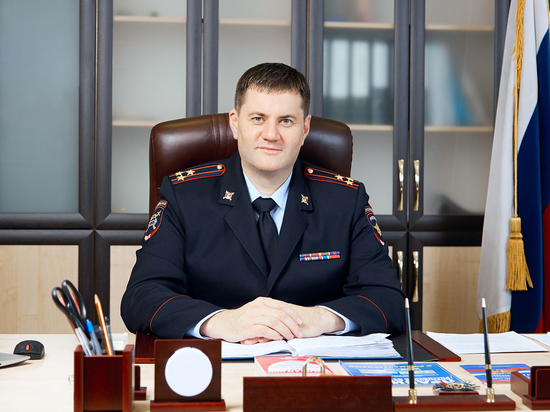 Руководитель Отдела ГИБДД в Серпухове поздравил коллег с праздником