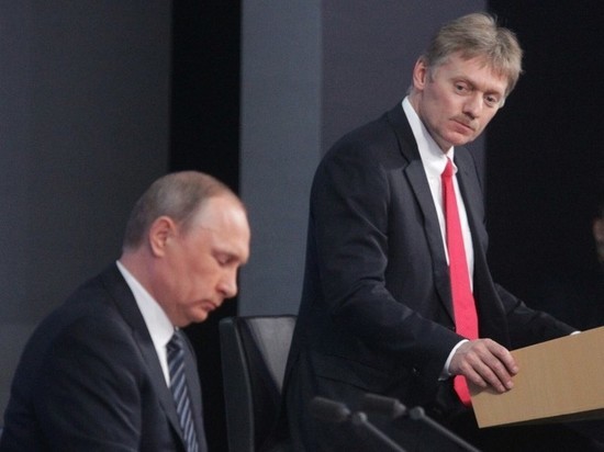 Песков объяснил фразу Путина про "сделано на живую нитку"