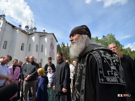 Схиигумена Сергия (Романова) отправят в монастырь под Рязанью