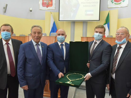 Правительство Хакасии присвоило Алексею Лебедю и Николаю Булакину звания Почетного гражданина РХ