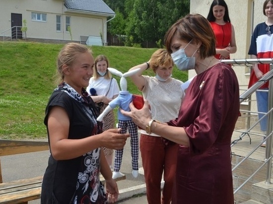 Региональные руководители Подмосковья посетили «Семейный городок» в Серпухове