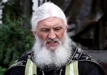 В минувшую пятницу лишенный сана отец Сергий Романов заявил, что не покинет Среднеуральский женский монастырь, где является духовником