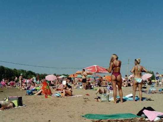 Саратовские пляжи стали местом массового паломничества