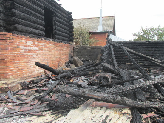 В деревне Марий Эл из-за холодильника едва не сгорел дом