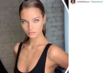 Супермодель Алеся Кафельникова опубликовала на своей странице в Instagram пикантное фото