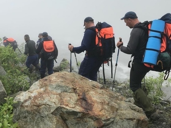 Попавшего фотографа ищут в горах Северной Осетии