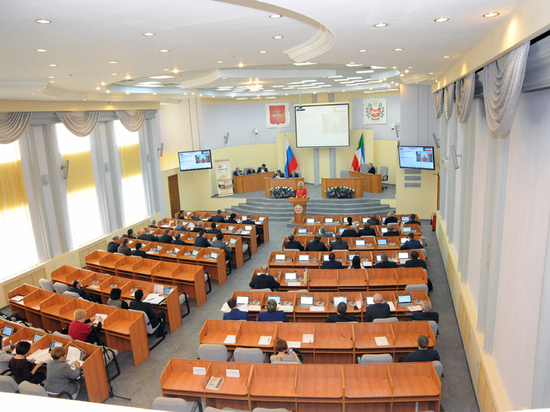 В Верховном Совете Хакасии начала работу последняя в этом сезоне сессия