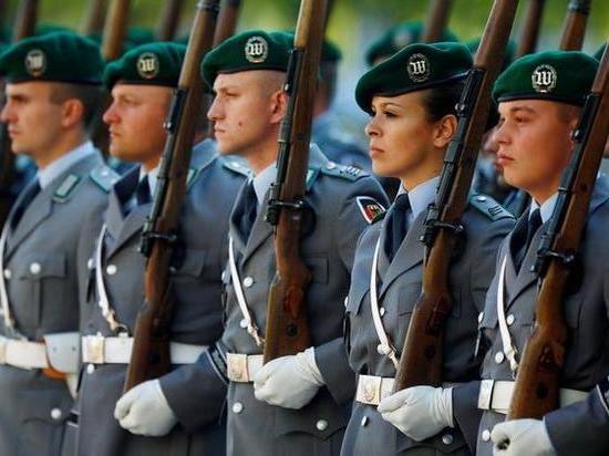 Германия: Уполномоченная Бундестага по обороне планирует вернуть всеобщую воинскую обязанность