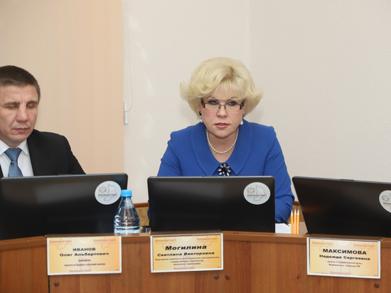 Олег Иванов и Светлана Могилина прокомментировали свои заявления на сессии