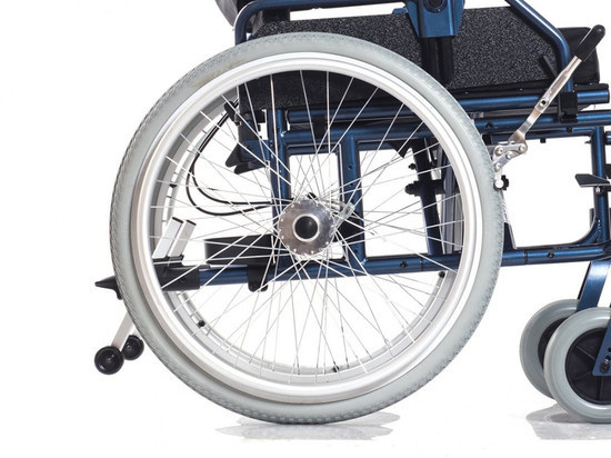 В Бурятии ветераны уголовно-исполнительной системы купили инвалидную коляску для труженика тыла