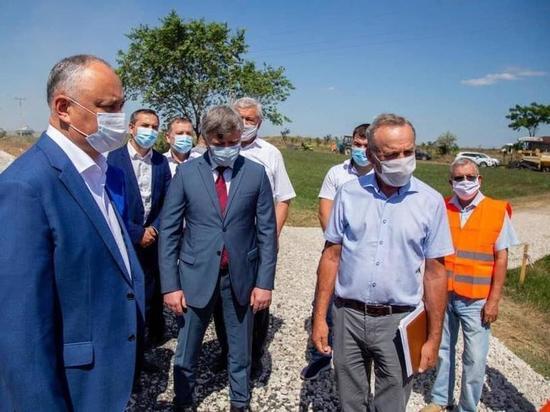 Президент Молдовы проверил ход ремонтных работ в Гагаузии