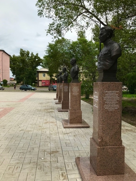 В Черногорске установили 8 бюстов Героям Советского Союза – черногорцам