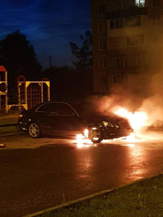 Ночью в Твери сгорел еще один автомобиль