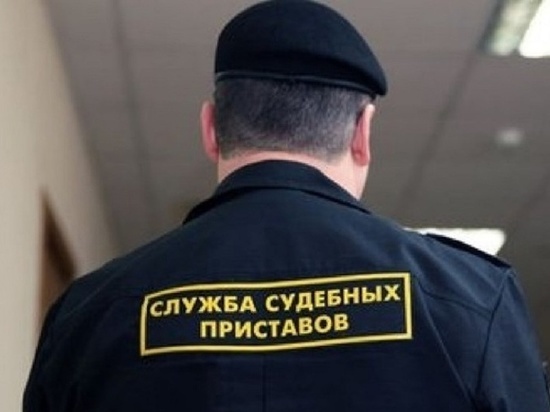 На Кубани судебный пристав спас мужчину от эпилептического припадка прямо в здании суда На Кубани судебный пристав спас мужчину от эпилептического припадка прямо в здании суда