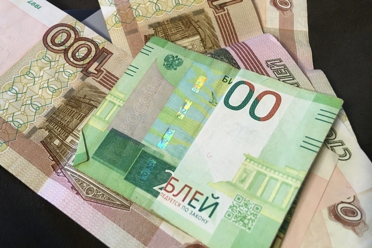 3 тысячи рублей. 4000 руб каждому. 4300 рублей. 2000 рублей. 1000 рублей.
