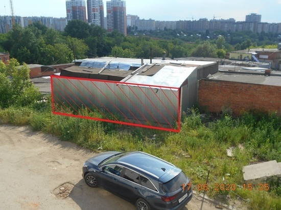В Чебоксарах от владельца гаража требуют освободить кусок муниципальной земли В Чебоксарах от владельца гаража требуют освободить кусок муниципальной земли