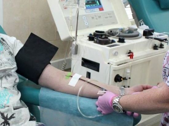 Вылечившиеся от COVID-19 владимирские врачи начали сдавать иммунную плазму