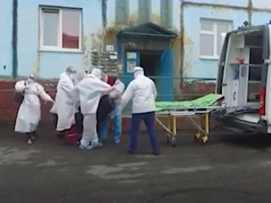 «Некому спасать людей скоро будет»: скорой помощи в Норильске запретили выезжать к пациентам