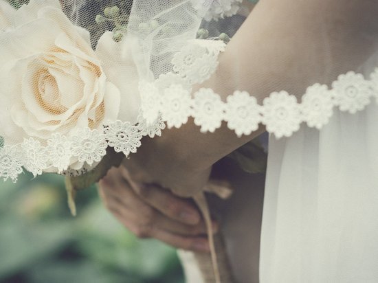 Невеста умерла во время свадебного банкета в Москве