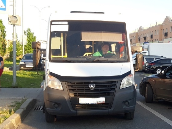 Микроавтобус сбил пешехода на Правобережье Калуги