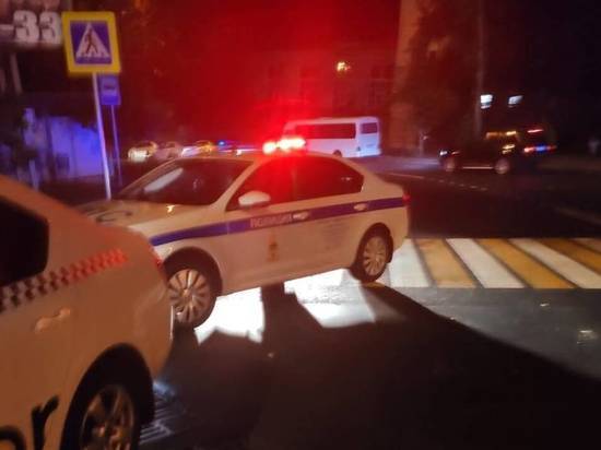 В Сочи на пешеходном переходе водитель иномарки сбил подростка