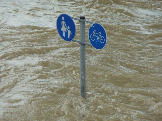 Китай потеряет $11,76 млрд из-за наводнений