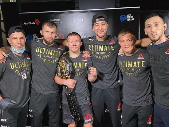 Ян стал чемпионом UFC, Перри отправил в больницу пожилого мужчину Спорт