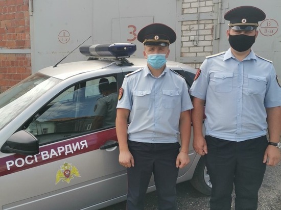 В Павлове сотрудники Росгвардии задержали двух угонщиков автомобиля