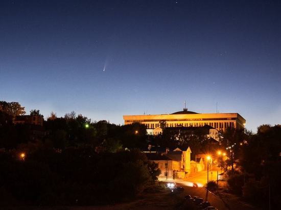 Самую яркую комету последних 7 лет запечатлели над Калугой