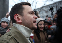 Илья Яшин прокомментировал обвинение журналистки Леси Рябцевой в сексуальном насилии