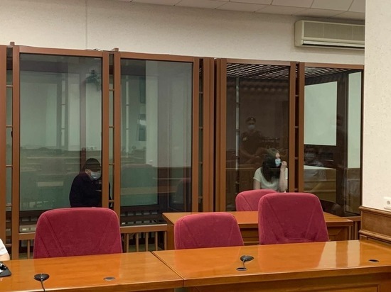 Осуждены супруги из свердловского поселка, убивавшие родственников ледорубом, гирляндой и ремнем