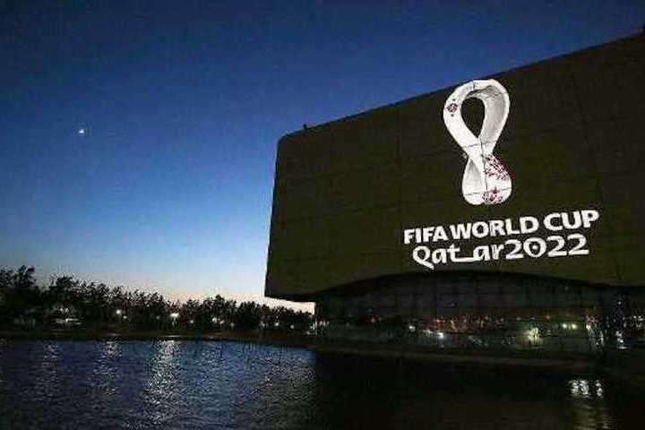 ФИФА объявила даты футбольного чемпионата мира-2022. Организацию критикуют все