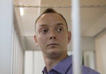 Защита Ивана Сафронова решила сделать адвоката Ивана Павлова "говорящей головой"