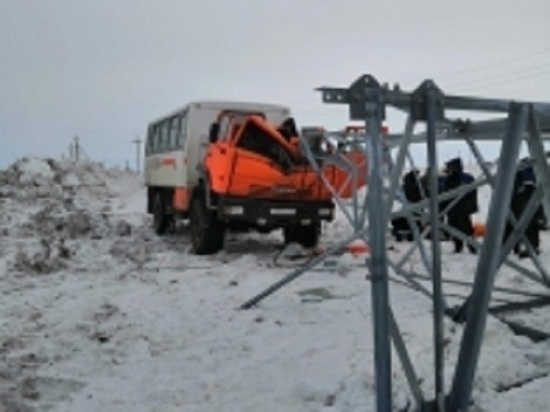 Рабочего убило опорой ЛЭП: в Тазовском районе осудят бригадира