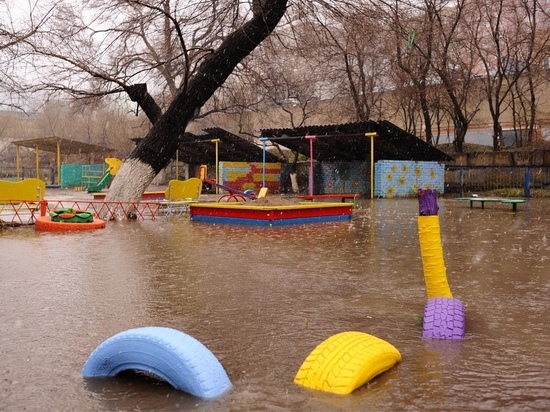 Ливневые воды подтопили детский сад в районе Забайкалья