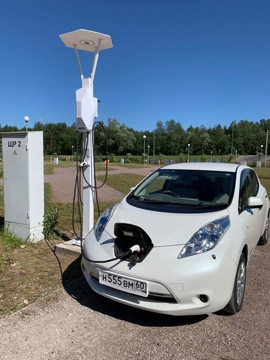 Первая зарядная станция для электромобилей появилась в Псковской области