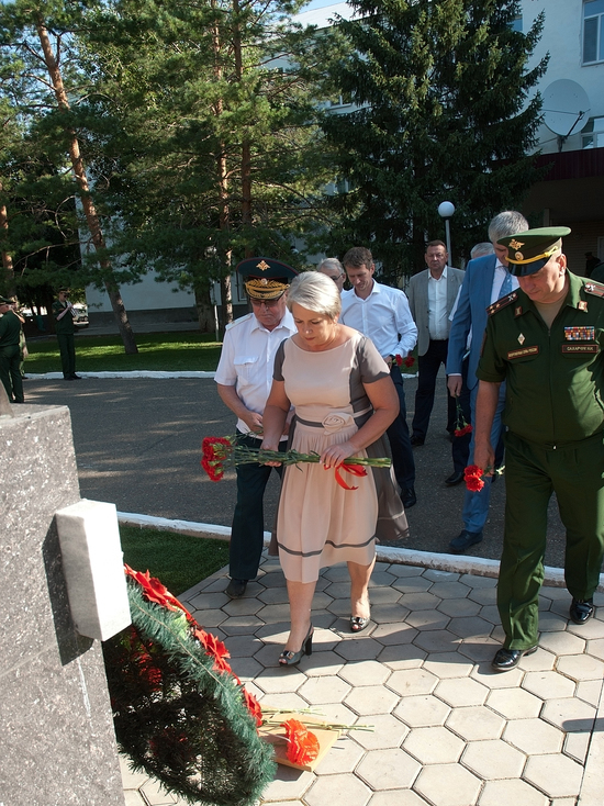 Ольга Березнева поздравила Оренбургский учебный центр войск ПВО с 55-летним юбилеем