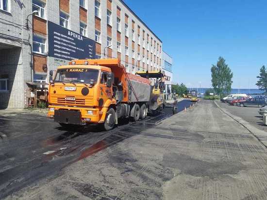  В Петрозаводске ремонтируют проезд, на который жаловались горожане