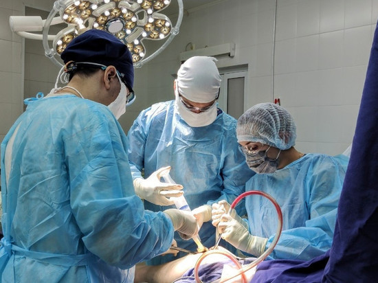 Кузбасские врачи без гипса «отремонтировали» сломанное бедро жертвы ДТП