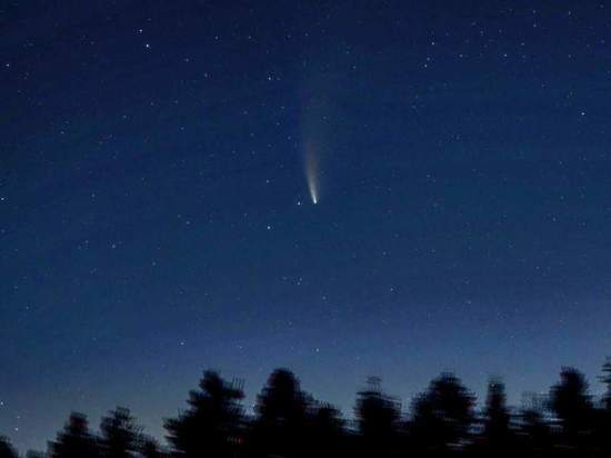 «Поймал перед лапами Большой Медведицы»: красноярец снял самую яркую комету с последние семь лет