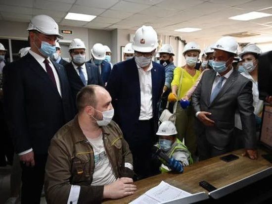 Алексей Текслер посетил производственную площадку Михеевского ГОКа