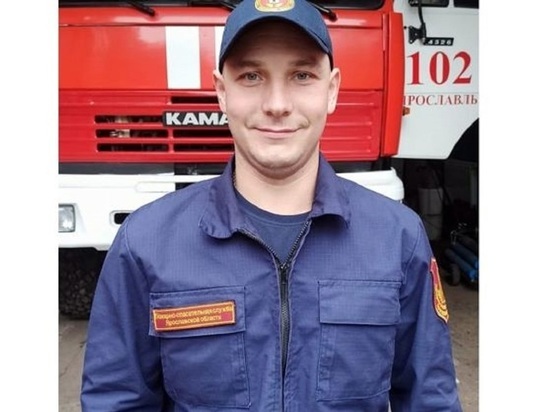 В Ярославле пожарный спас тонущего юношу