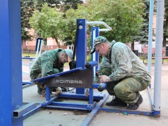 В Иванове продолжается установка уличных тренажеров