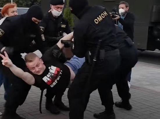 Евросоюз призвал Белоруссию освободить всех политических активистов