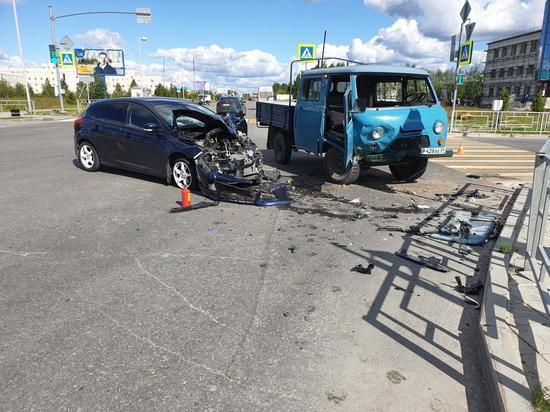 В Губкинском пассажир УАЗа попал в больницу после ДТП с иномаркой