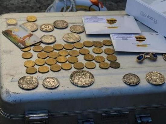 Житель Тюменской области купил за 130 тыс. фальшивые монеты царской России