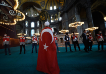 24 июля впервые с 1934 года в превращенном в мечеть соборе Святой Софии в Стамбуле завершился пятничный намаз