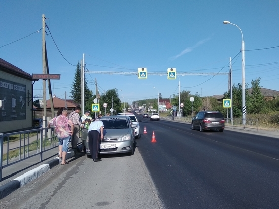 На трассе Екатеринбург-Тюмень Тойота сбила девочку